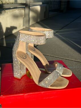 Steve Madden Silver Rhinestone Block Heel Sandals with Ankle Strap